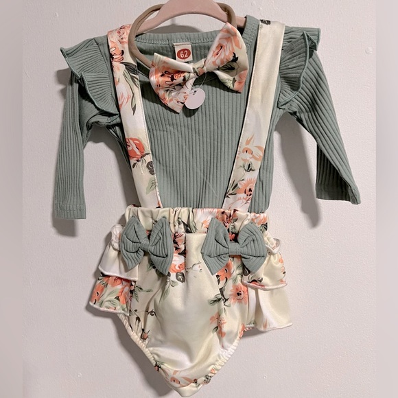 Floral Suspenders Set - Picture 5 of 6